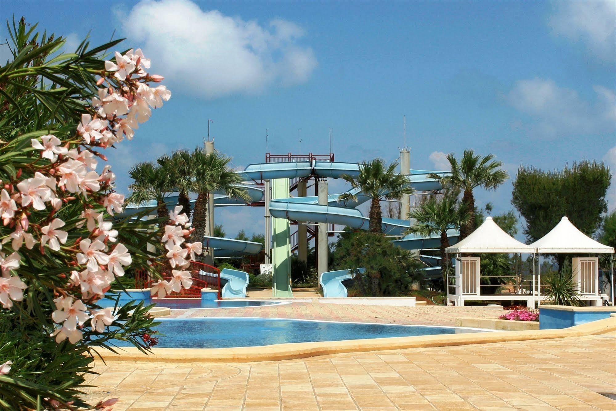 Camping Villaggio Lamaforca Torre Santa Sabina Kültér fotó